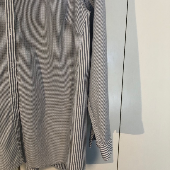 SOLD! J.Jill button down blouse. Classic wardrobe staple. - Picture 7 of 10